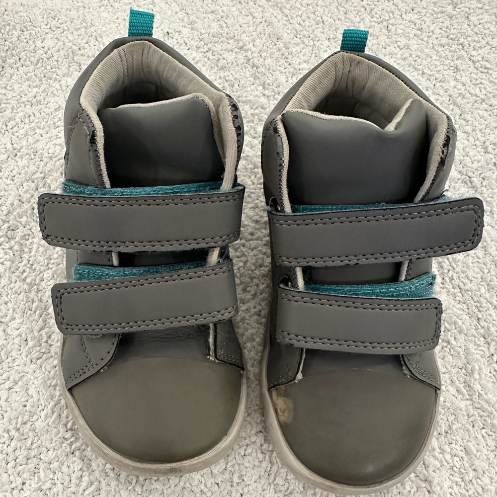 Ten Little toddler shoes size 9